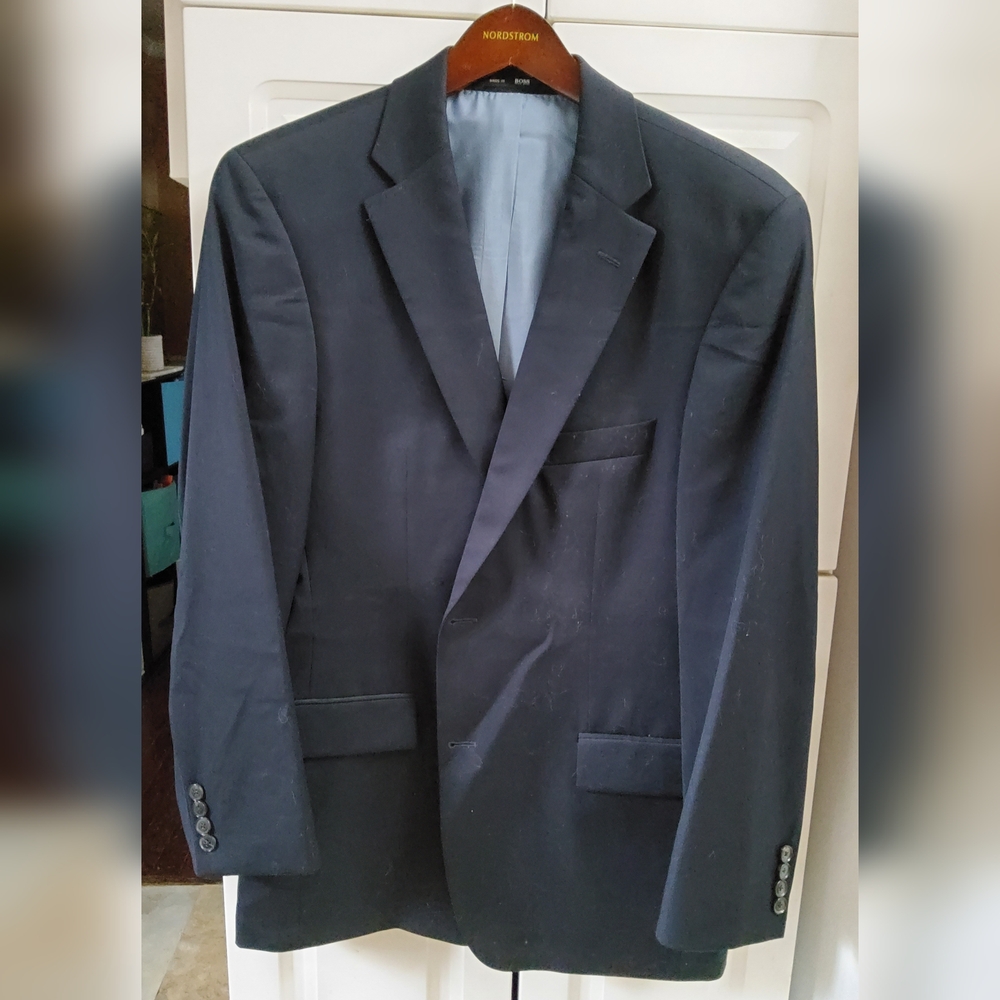 Hugo Boss Super 100 Dark Navy Blue Wool Suit